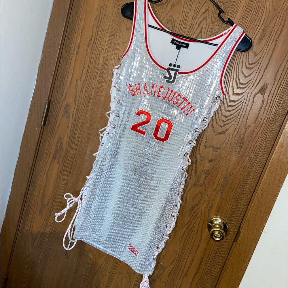 Shane Justin legendary dress
